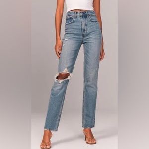 Abercrombie & Fitch Ultra High Rise 90s Straight Jean